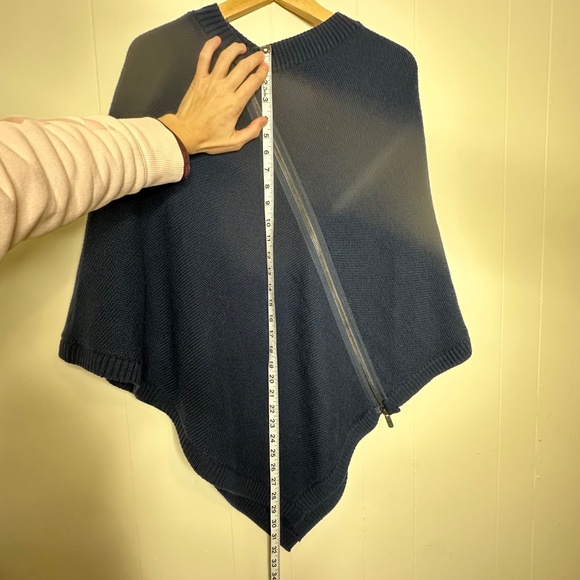 Brand New Lululemon On The Go Poncho, True Navy color, Merino Wool - Picture 10 of 12